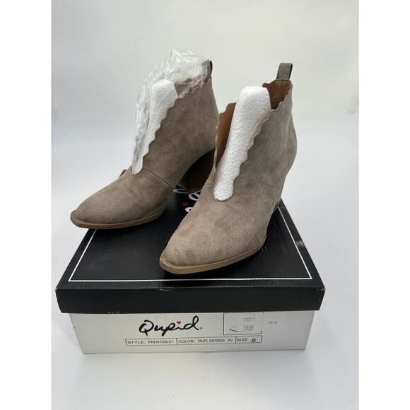 Qupid Prenton Open Slit Boots size 6 in original box - Picture 2 of 6